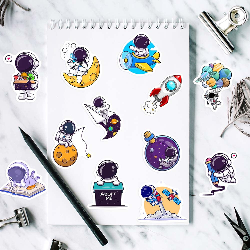 Cute Cartoon Astronaut Sticker - đánh giá và giá Kids Toys Laptop